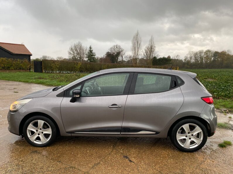 
								CLIO DYNAMIQUE MEDIANAV (MW63 BLN) full									