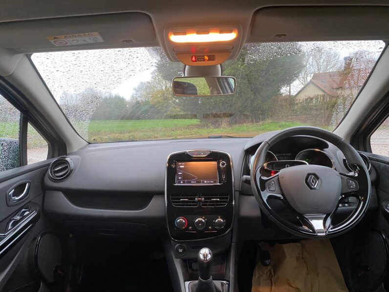 
								CLIO DYNAMIQUE MEDIANAV (MW63 BLN) full									